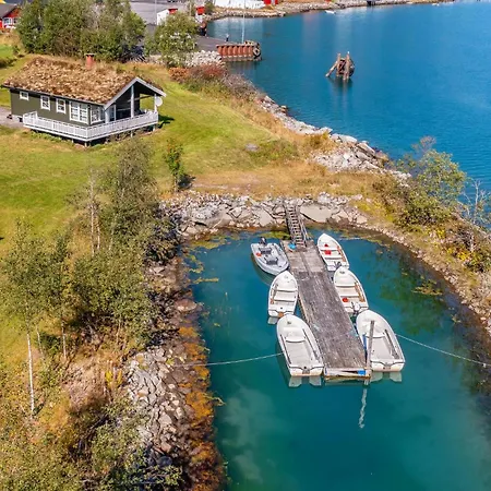Awesome In Fjaerland