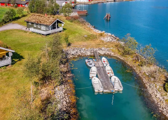 Awesome In Fjaerland